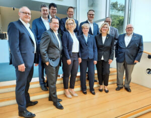  Tarifabschluss Genobanken: 5,2 % Plus, Hohe Einmalzahlung, Zeitnahe Illustration 