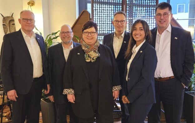  Foto zu Frisch ans Werk: DBV beginnt zeitnah Tarifverhandlungen Genobanken 